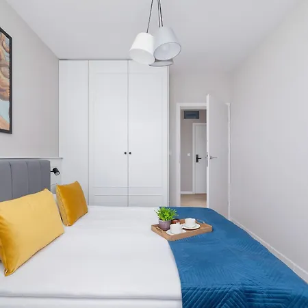 Apartament Klimatyzowane W Centrum Krakowa Z Parkingiem I Biurkiem By Renters Prestige