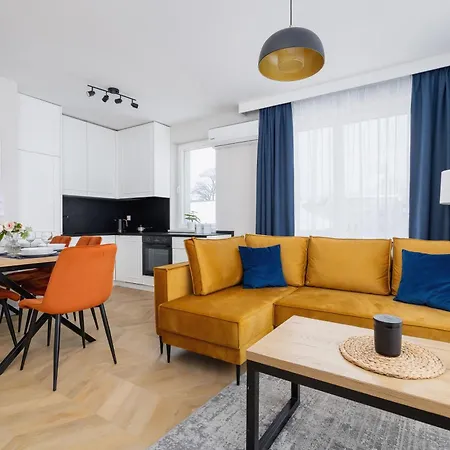 Klimatyzowane W Centrum Krakowa Z Parkingiem I Biurkiem By Renters Prestige Apartment Krakau