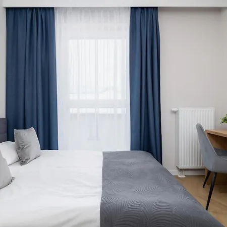 Apartment Klimatyzowane W Centrum Krakowa Z Parkingiem I Biurkiem By Renters Prestige Krakau