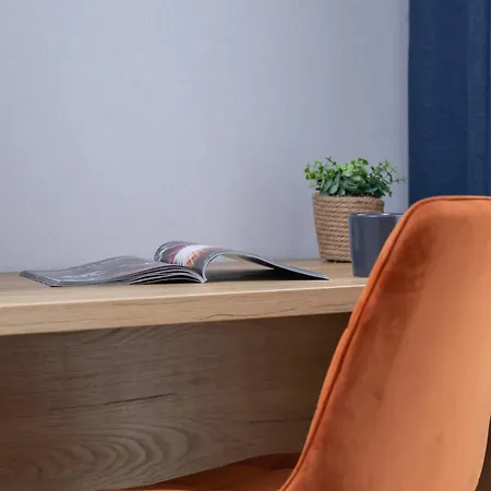 Klimatyzowany W Centrum Krakowa Z Parkingiem I Biurkiem By Renters Prestige Apartamento *