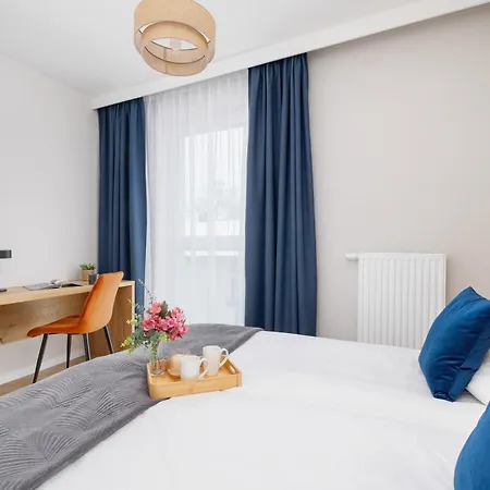 Klimatyzowany W Centrum Krakowa Z Parkingiem I Biurkiem By Renters Prestige * Cracóvia